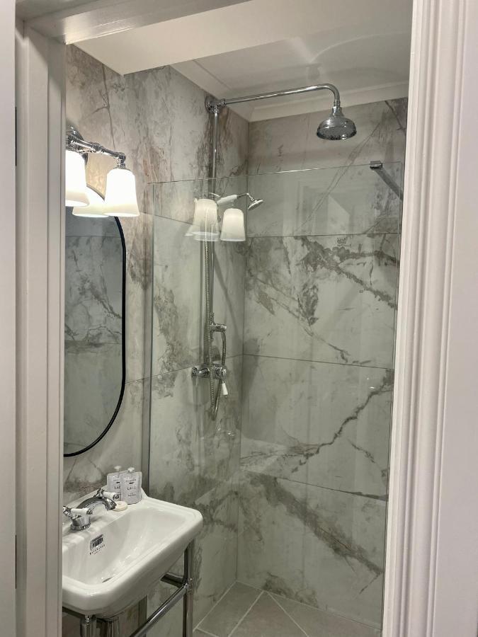 Hotel Number 31 Boutique Townhouse Galway Esterno foto